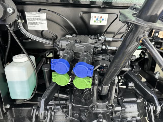 Image of New Holland Workmaster 75 equipment image 4