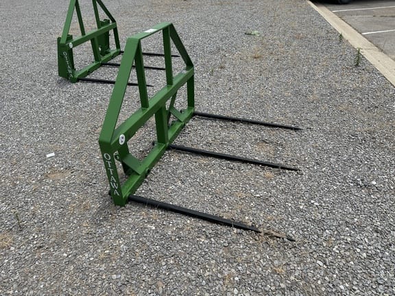 2025 Ottawa Rancher Bale Spear Equipment Image0