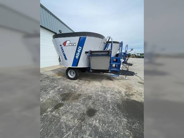 2025 Penta 4540 Equipment Image0