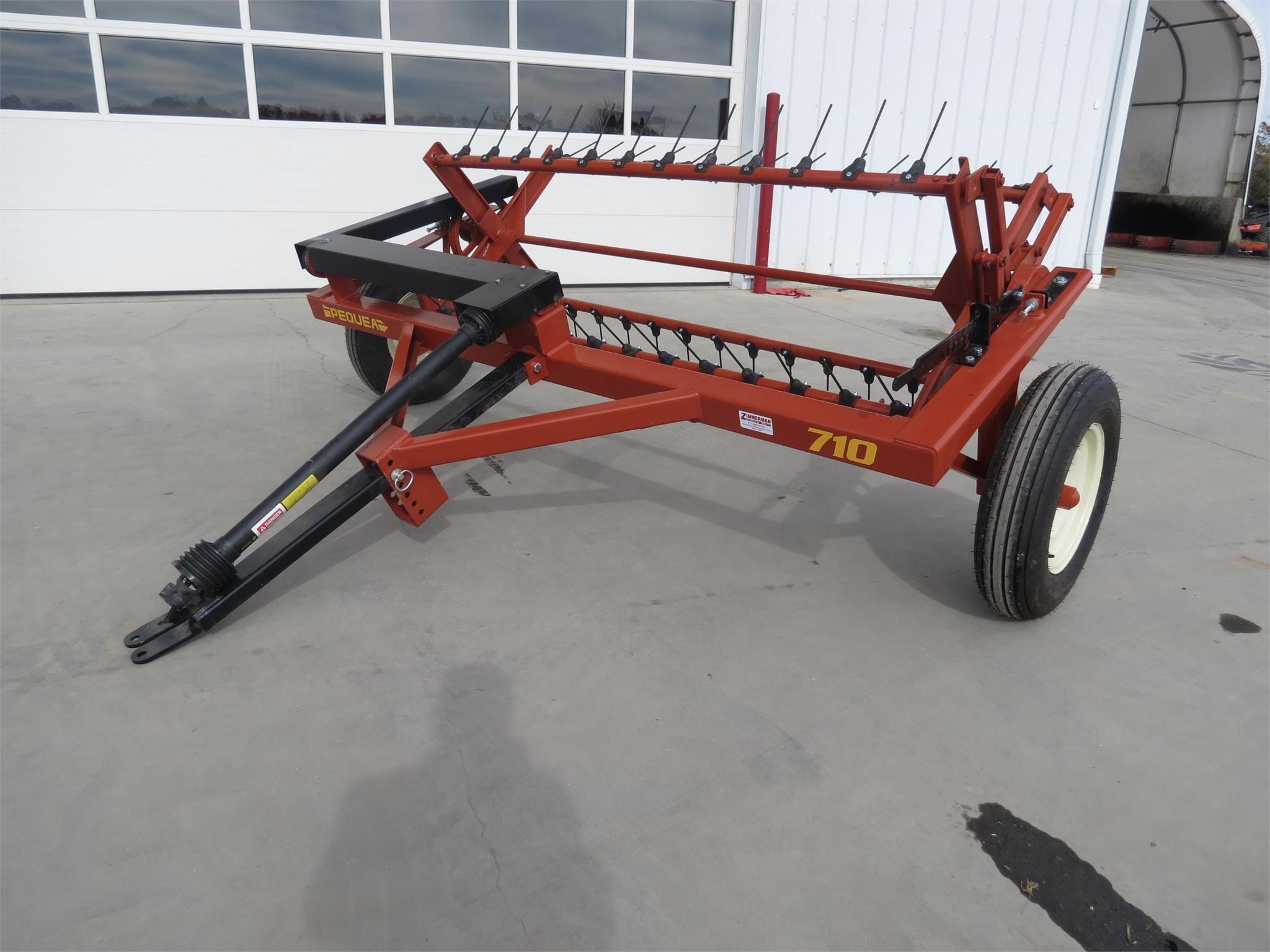 2025 Pequea 710 Equipment Image0