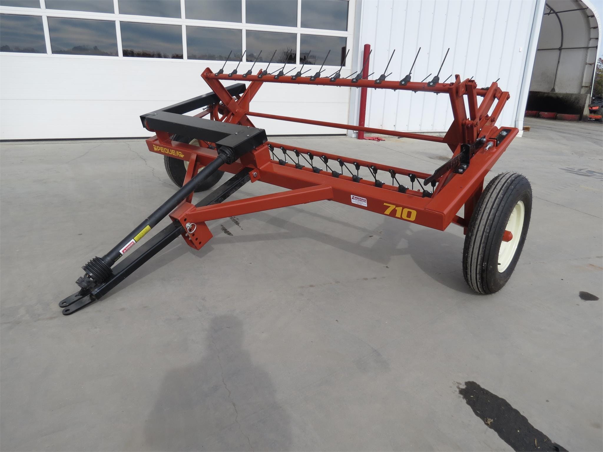 2025 Pequea 710 Equipment Image0