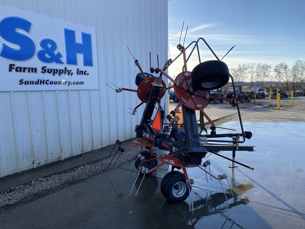 2025 Pequea HT46X Equipment Image0