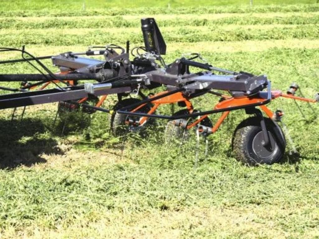 2025 Pequea HT46X Equipment Image0