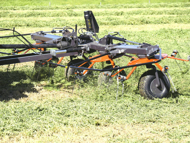 Image of Pequea HT46X equipment image 3