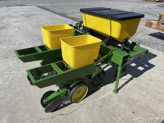 Image of Pequea 260 equipment image 1