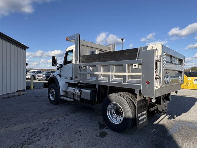 Image of Peterbilt 548 equipment image 4