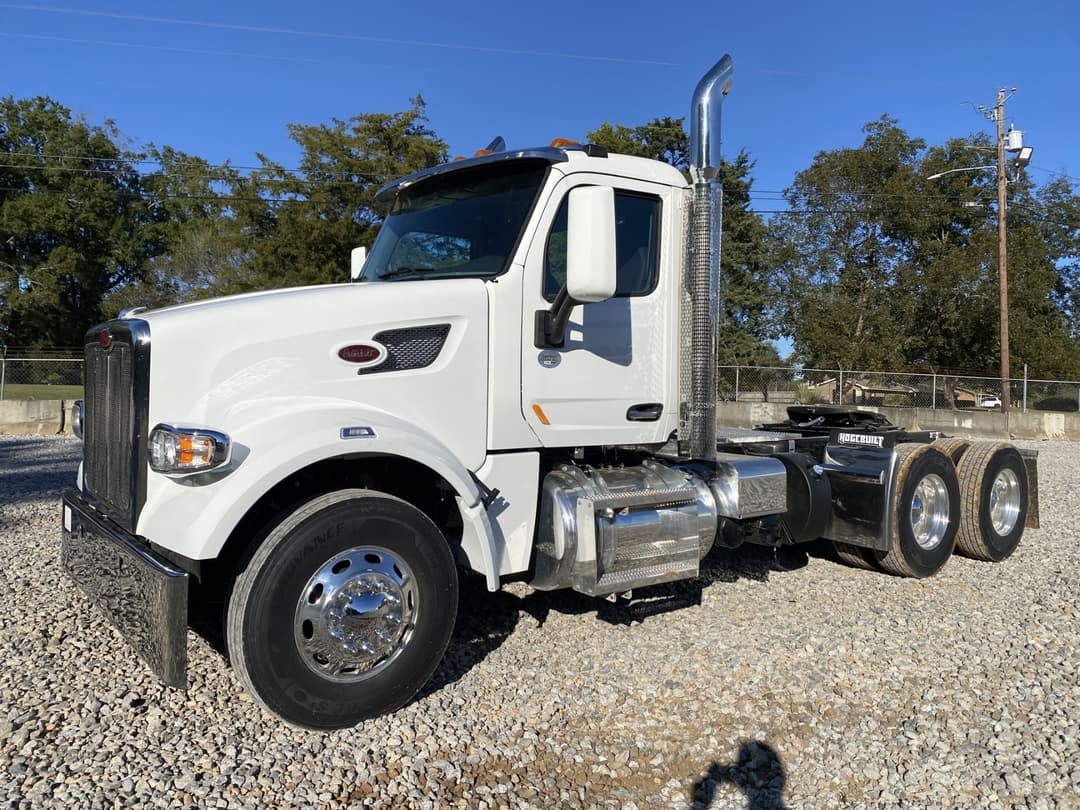 Image of Peterbilt 567 Primary image