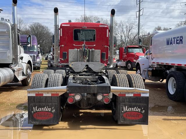 Image of Peterbilt 567 equipment image 4