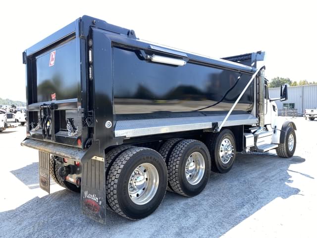 Image of Peterbilt 567 equipment image 2