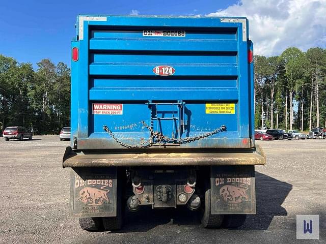 Image of Peterbilt 567 equipment image 4