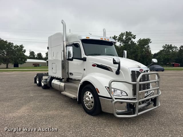 Image of Peterbilt 579 equipment image 2
