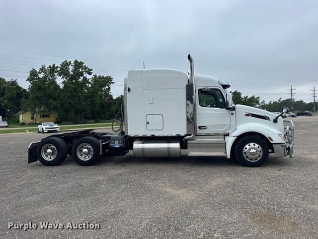 Image of Peterbilt 579 equipment image 3