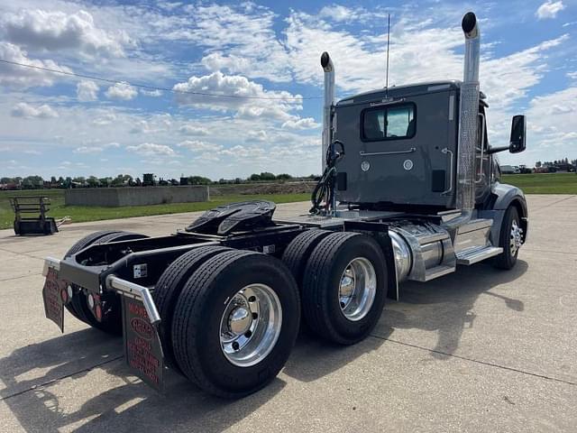 Image of Peterbilt 579 equipment image 1