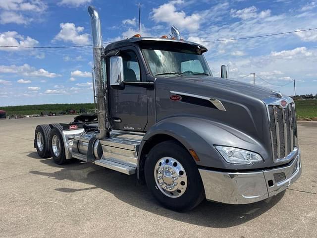 Image of Peterbilt 579 equipment image 2