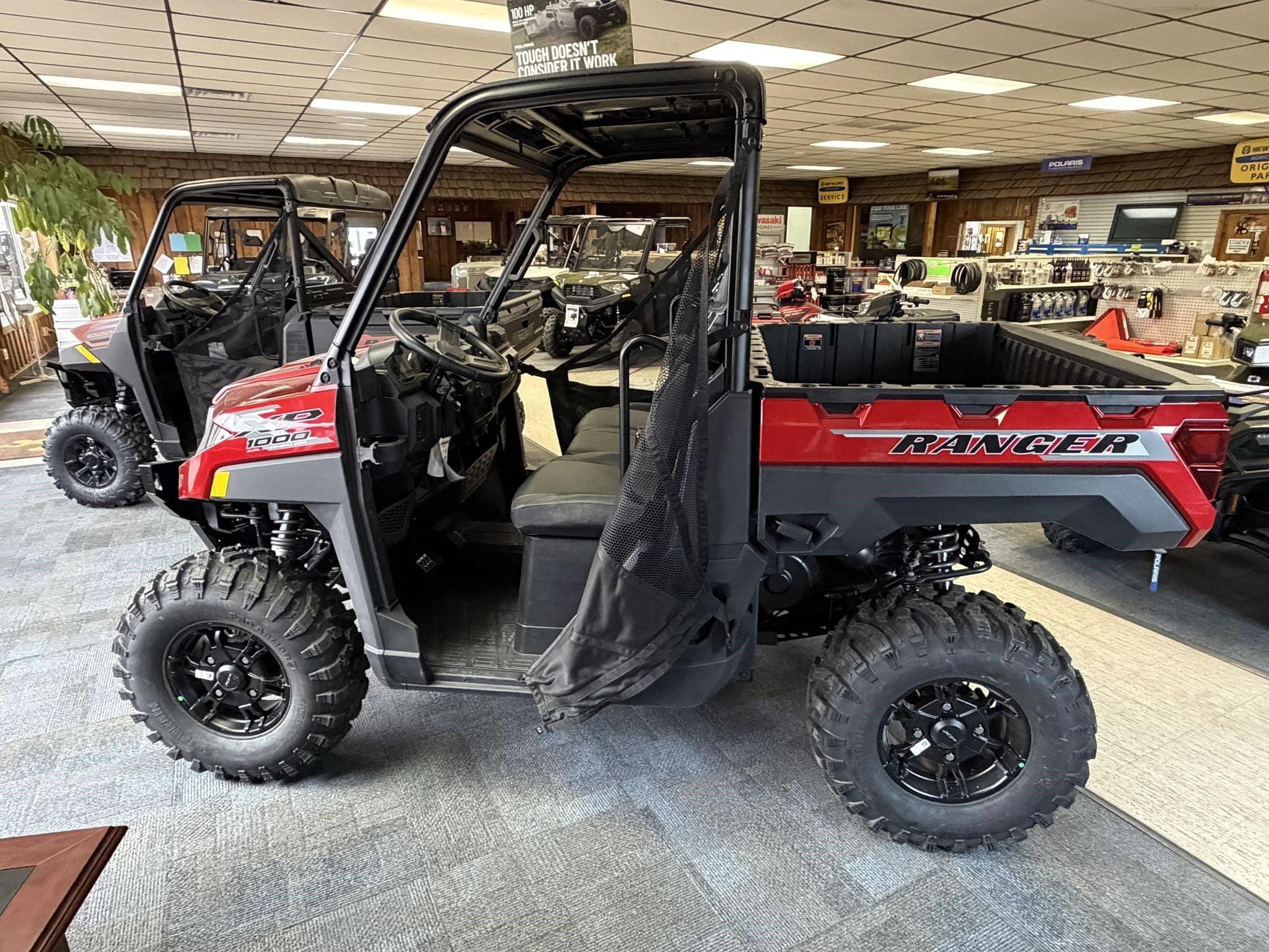 2025 Polaris Ranger XP 1000 Premium Equipment Image0