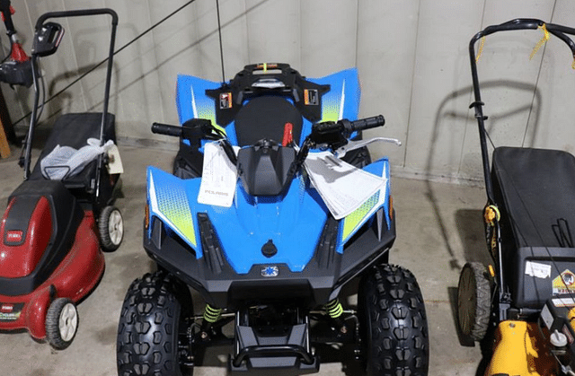 Image of Polaris Outlaw 70 equipment image 4
