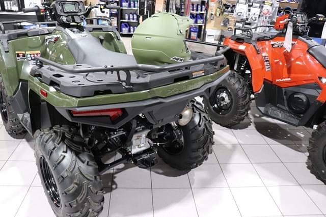 Image of Polaris Sportsman 570 equipment image 2