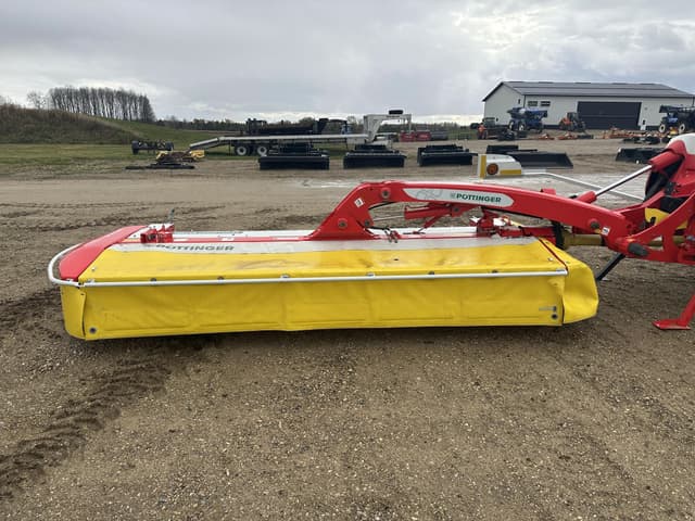 Image of Pottinger Novacat V10000 RC equipment image 2