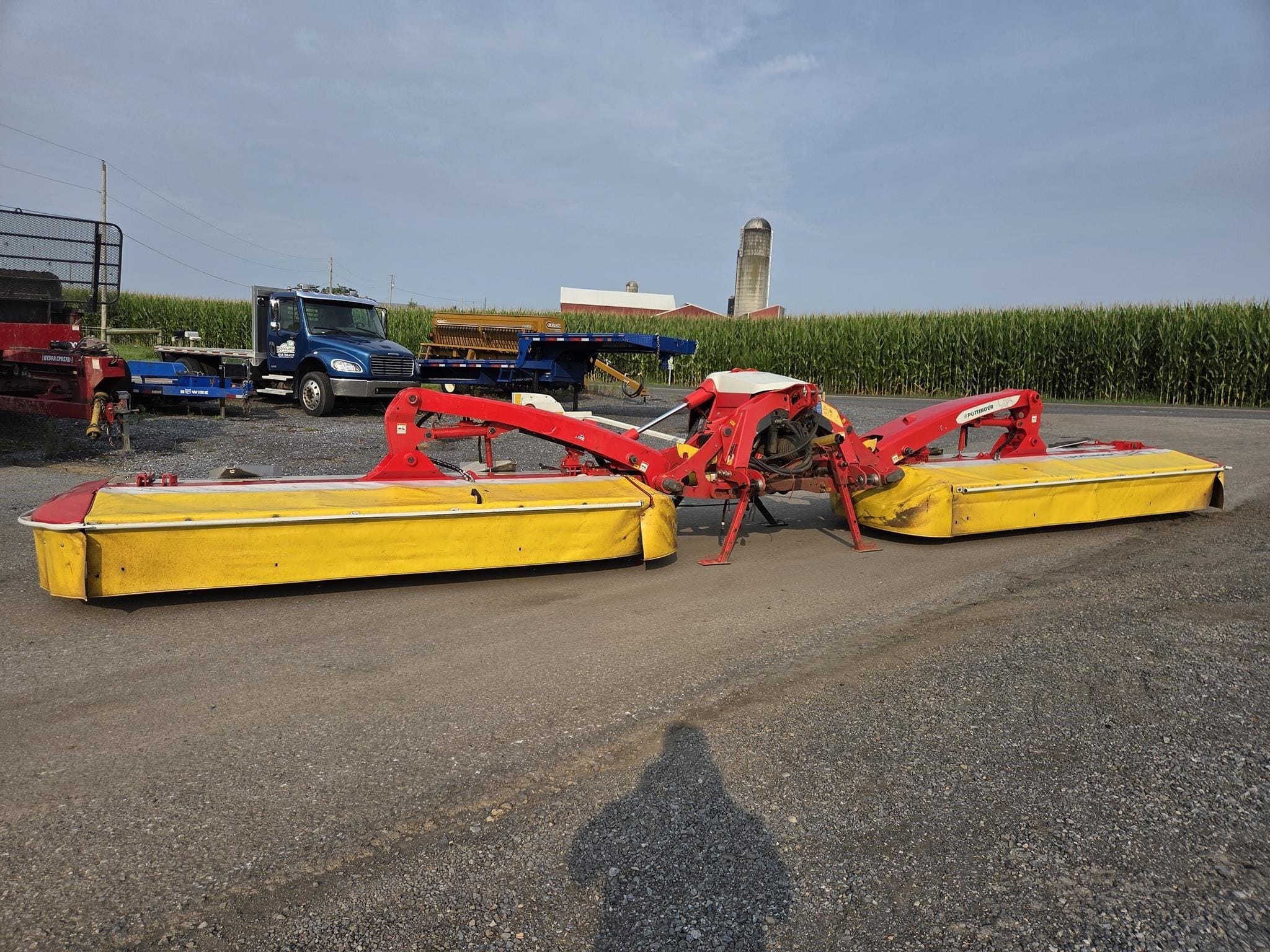 2025 Pottinger Novacat V10000 RC Equipment Image0