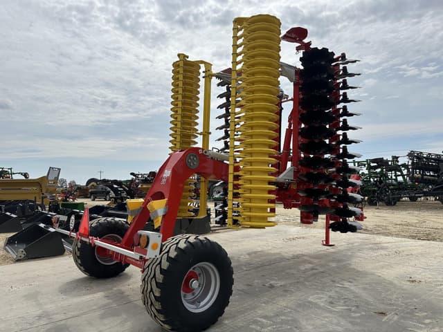 Image of Pottinger Terradisc 6001T equipment image 2