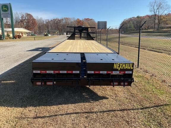 Image of Nexhaul 102x30 Gooseneck Image 1