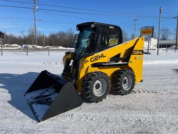 Main image Gehl R165