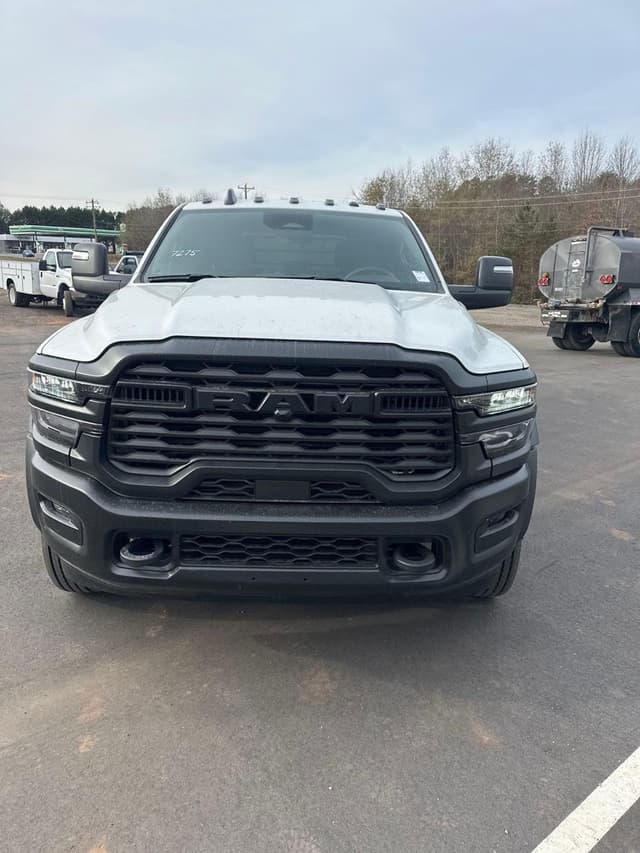 Image of Dodge Ram 4500 equipment image 1