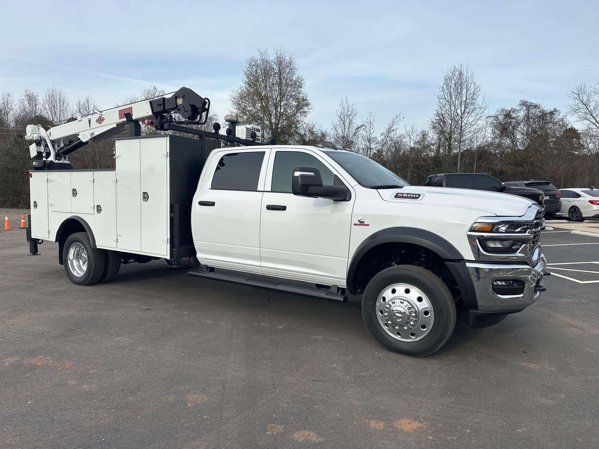 2025 Dodge Ram 5500HD Equipment Image0