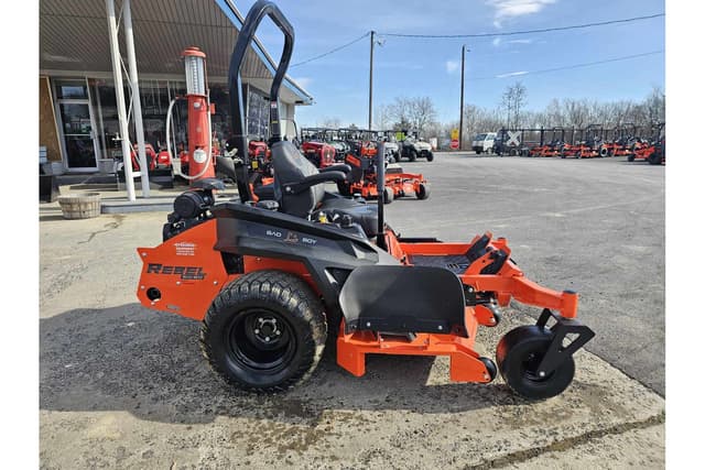 Image of Bad Boy Rebel equipment image 3