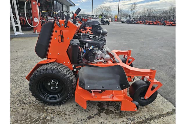 Image of Bad Boy Revolt equipment image 3