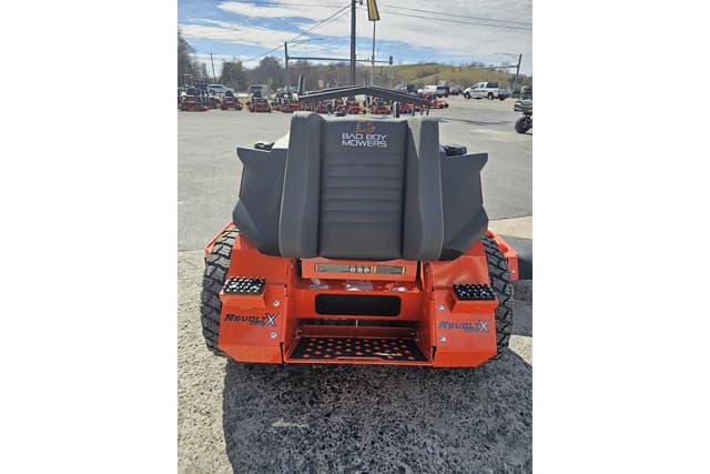 Image of Bad Boy Revolt equipment image 4