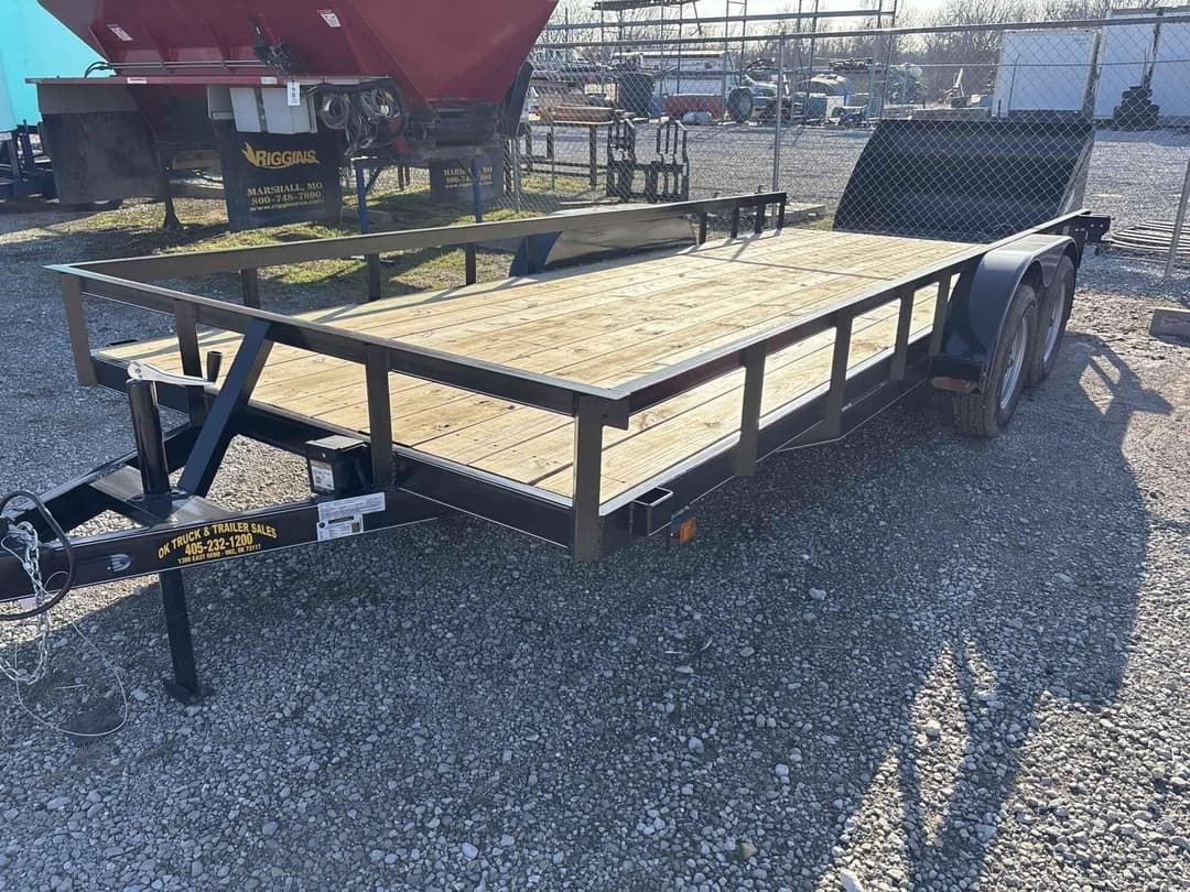 Image of Road Boss 83x18 Primary image