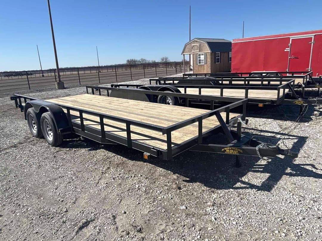 Image of Road Boss 83x18 Primary image