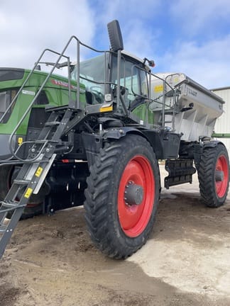 2025 Fendt RoGator 937H Equipment Image0