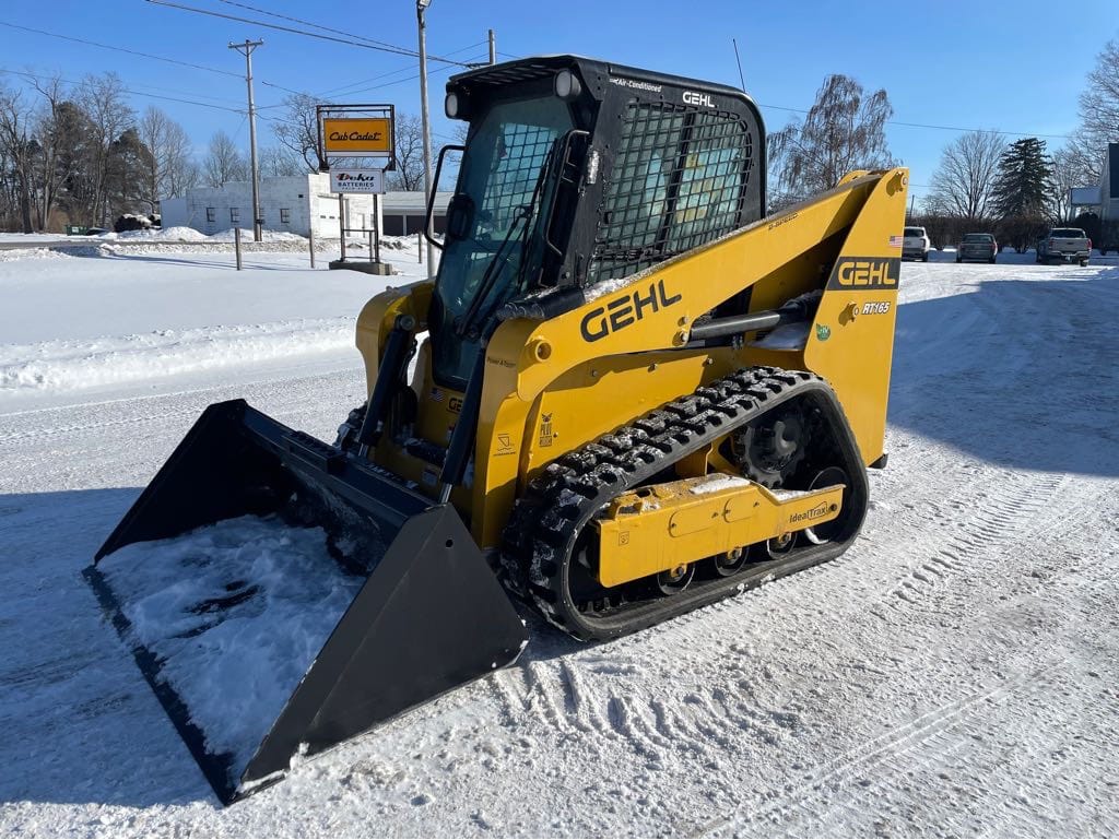 Gehl RT165 Equipment Image0
