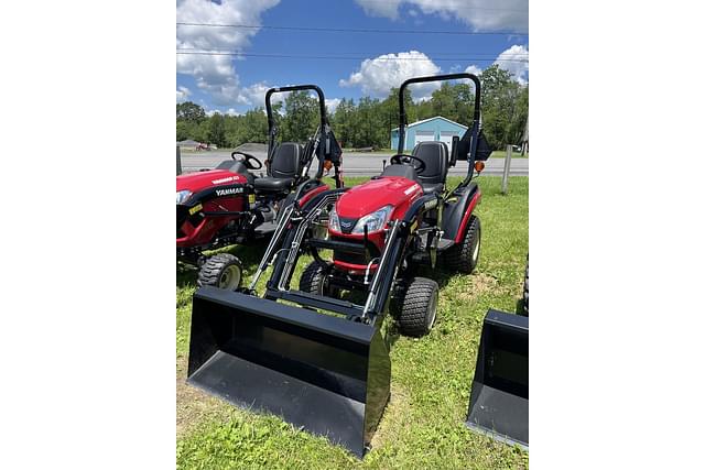 Image of Yanmar SA223 equipment image 1