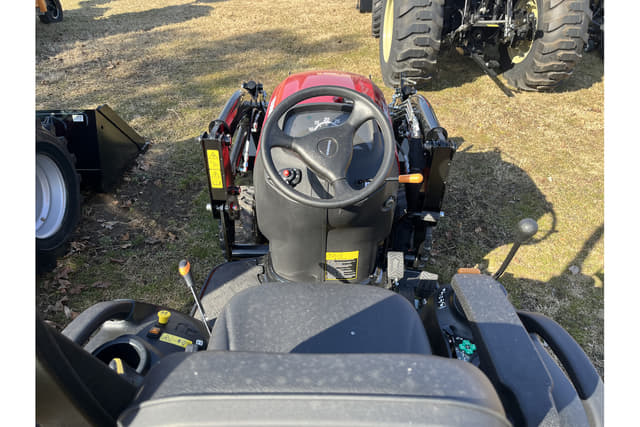 Image of Yanmar SA223 equipment image 3