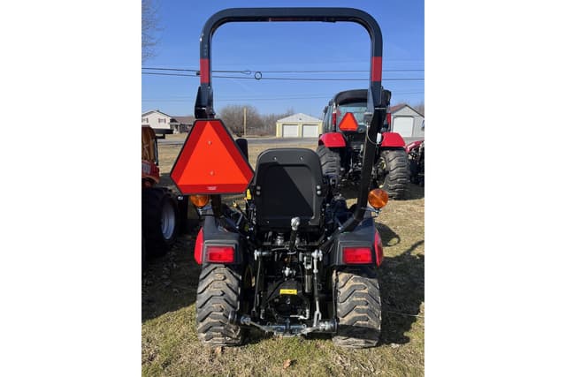 Image of Yanmar SA223 equipment image 2