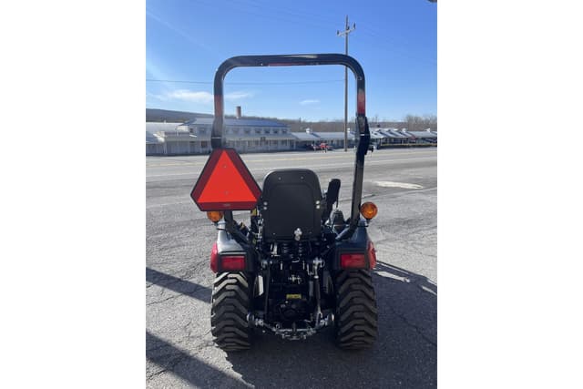 Image of Yanmar SA223 equipment image 2