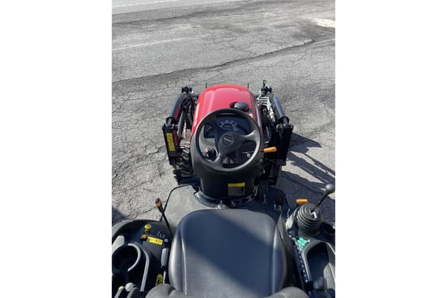 Image of Yanmar SA223 equipment image 3