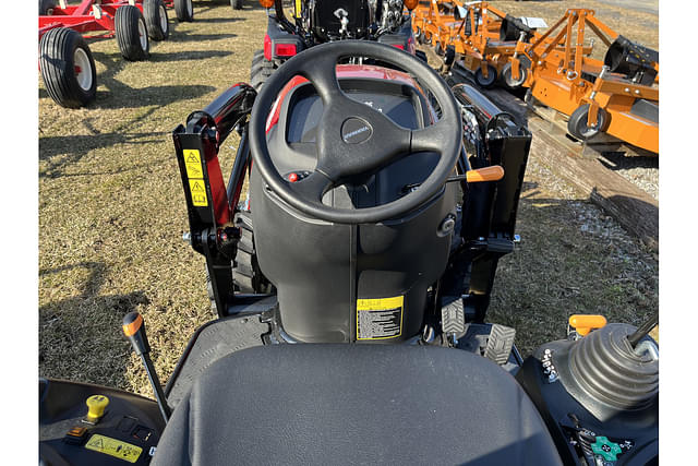 Image of Yanmar SA325 equipment image 3