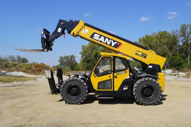 Image of SANY STH1056A equipment image 1