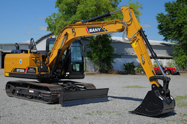 Image of SANY SY135C equipment image 1