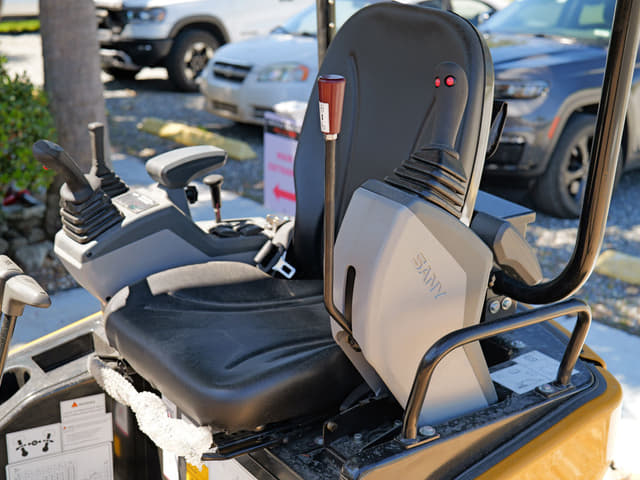 Image of SANY SY16C equipment image 4