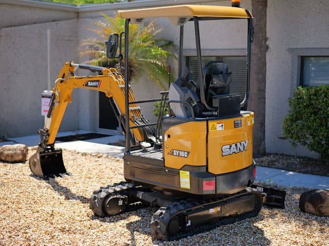 Image of SANY SY16C equipment image 3