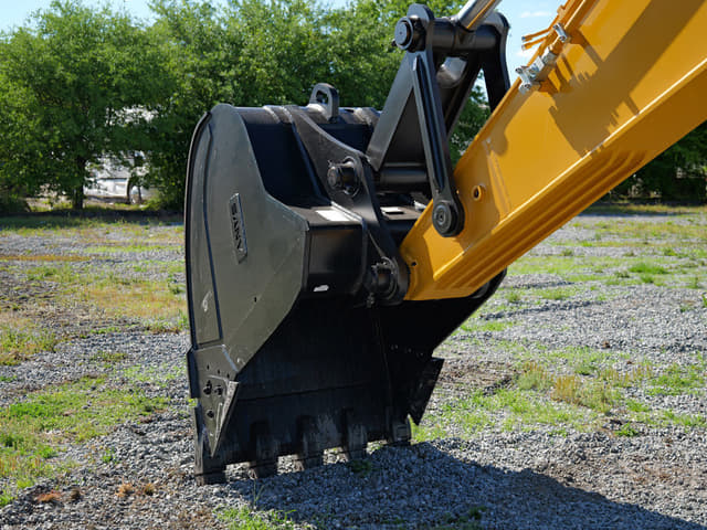 Image of SANY SY365C LC equipment image 4