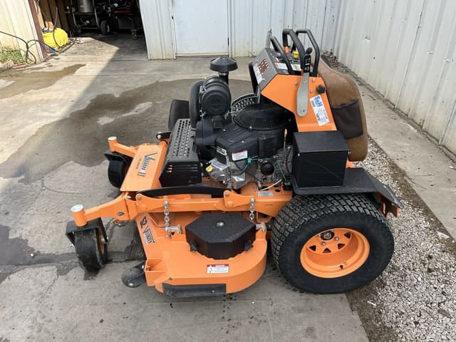 Image of Scag V-Ride II equipment image 3