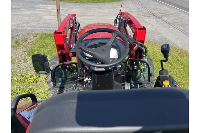 Image of TYM 4820h equipment image 3