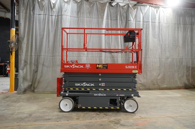 Image of Sky Jack SJ3226E equipment image 4