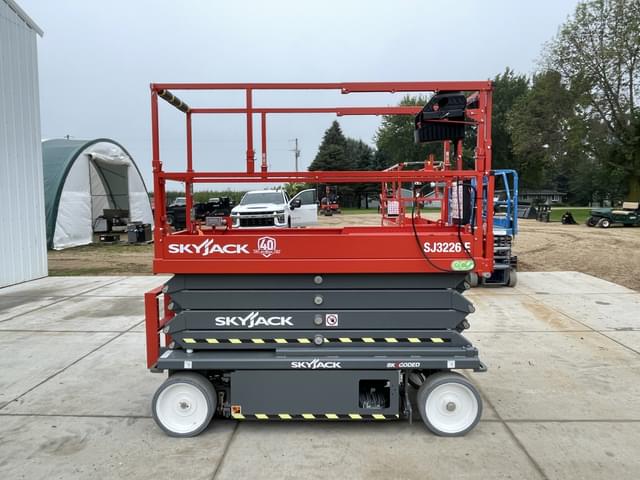 Image of Sky Jack SJ3226E equipment image 3